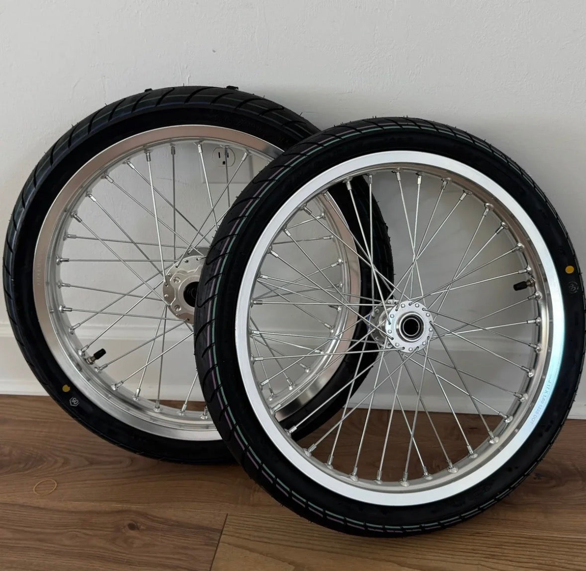 Silver 17in wheels for surron lbx